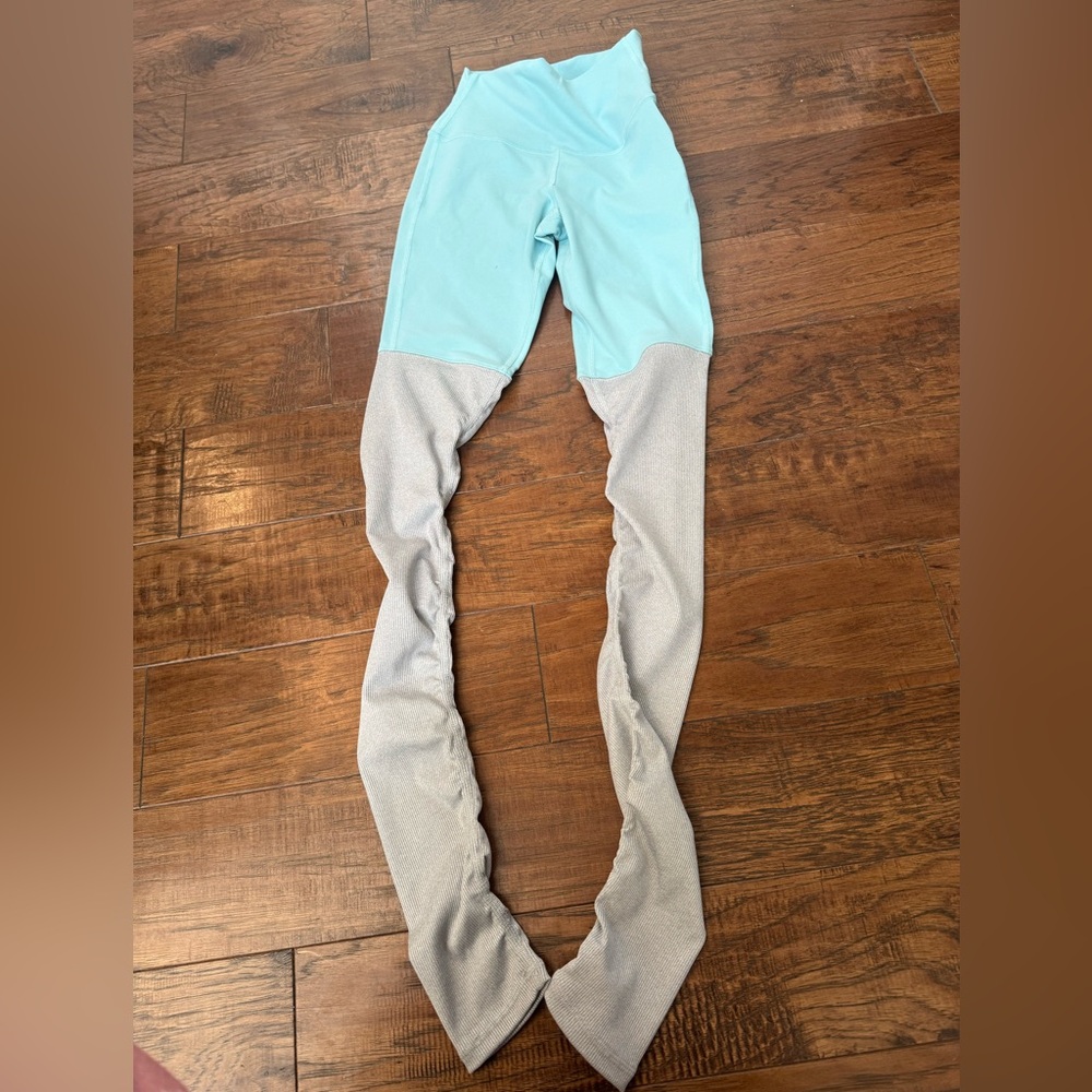 ALO Yoga leggings size S